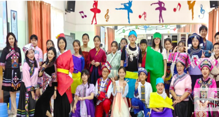 南宁师范大学赴华衡小学开展英语戏剧活动